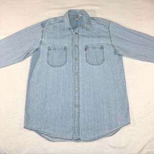 Vintage 90s Levi's Red Tab Light Wash Denim Button-Up Shirt – Medium